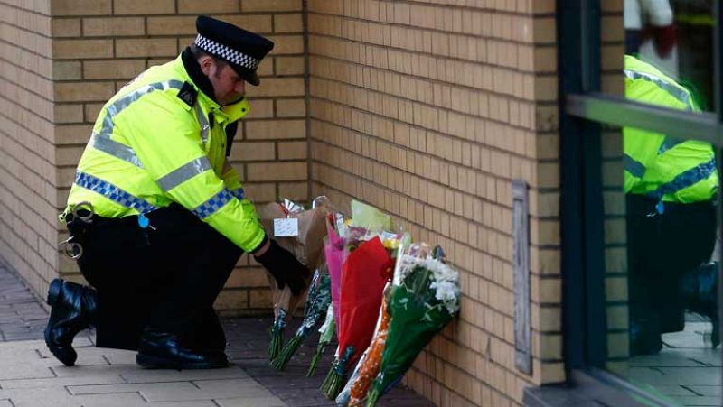 Al menos ocho muertos al estrellarse un helicóptero de la Policía contra un bar en Glasgow
