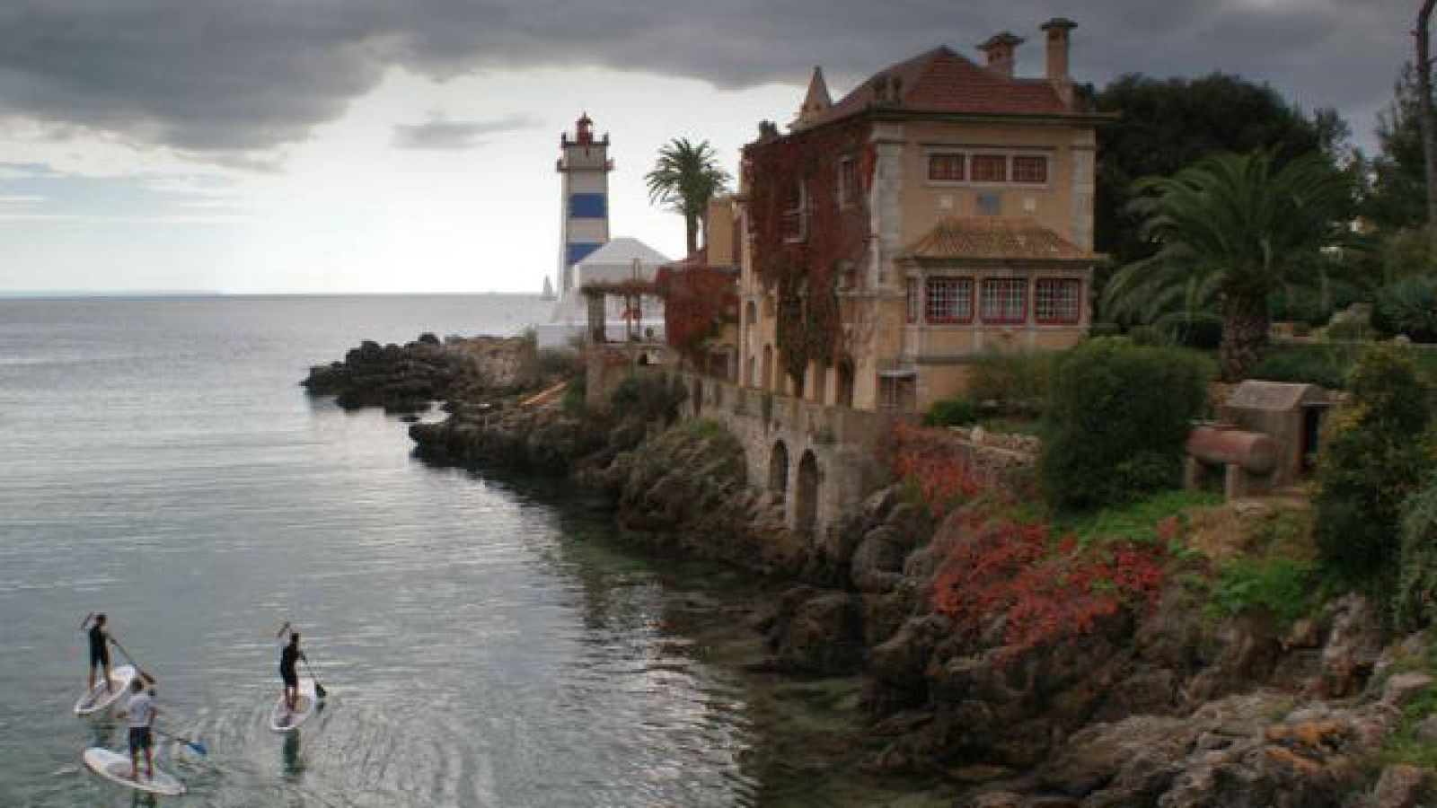 'Nómadas' por la costa de Estoril