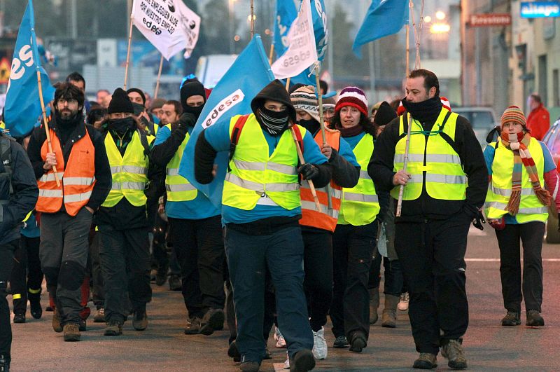 Decenas de trabajadores de Edesa inician una marcha para defender la viabilidad de la empresa