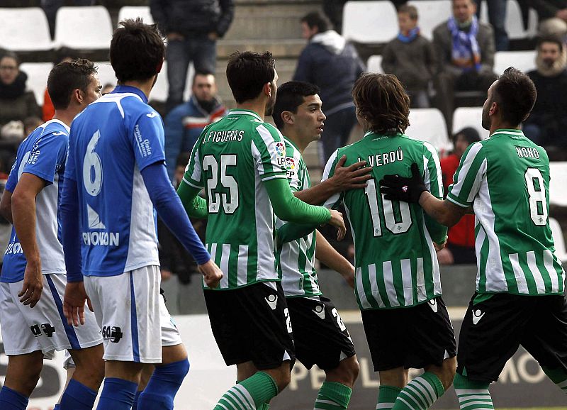 Garrido se estrena con victoria copera en el Betis