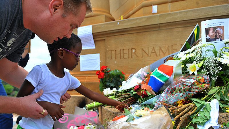 Los restos mortales de Mandela desfilarán durante tres días por las calles de Pretoria