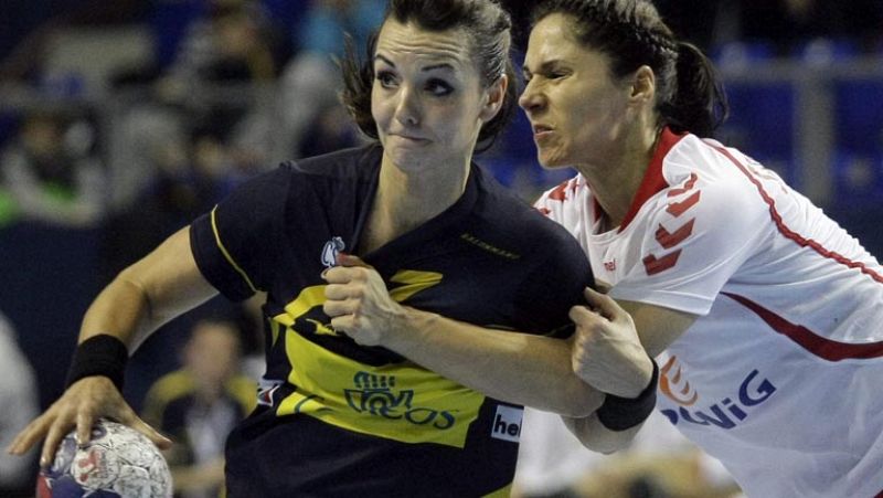 España doblega a Polonia (26-20) y suma su primera victoria en el Mundial de balonmano
