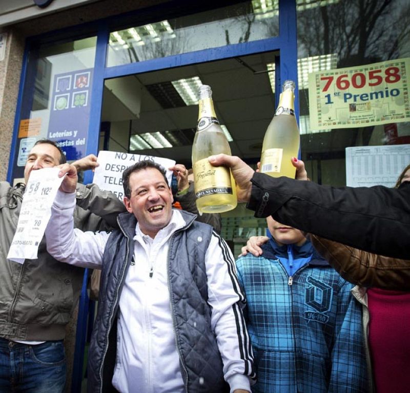 El Gordo de Navidad le cambia la suerte a las administraciones de lotería que reparten el  premio