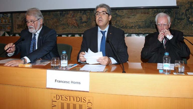 El Govern y PP se acusan de "manipular" la historia tras la inauguración del simposio catalán