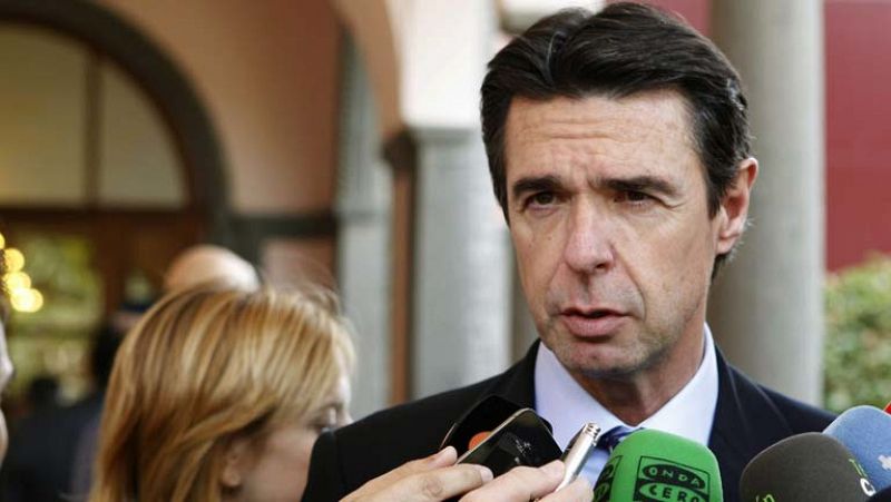 Soria: la parte de peajes de la factura eléctrica subirá en enero para pagar parte del nuevo déficit