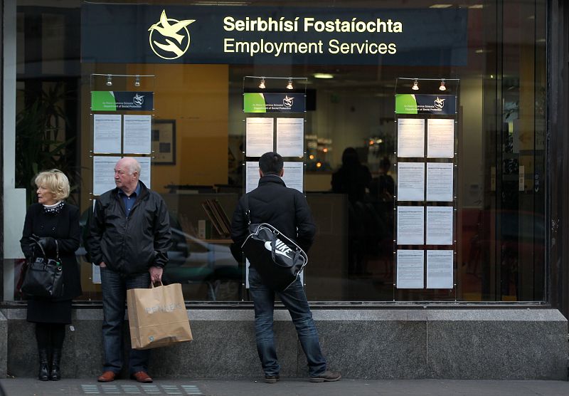 Irlanda presenta un programa fiscal para siete años con el objetivo de lograr el pleno empleo