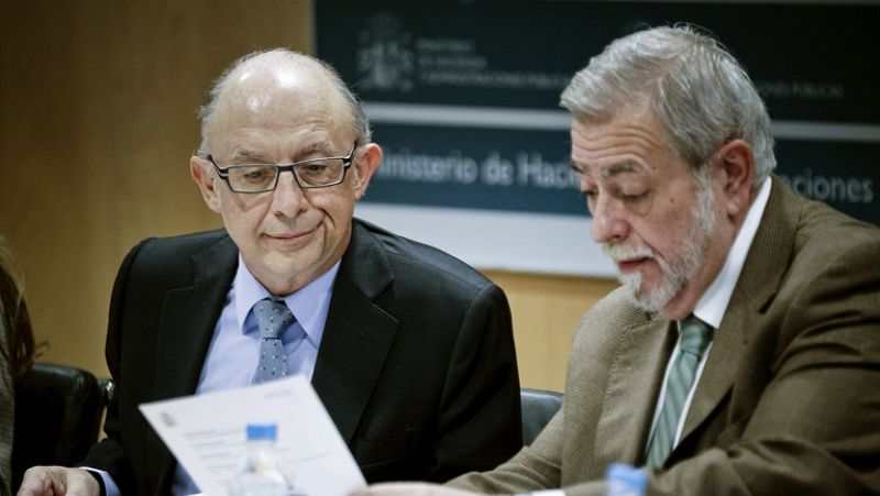 Hacienda cederá la recaudación de patrimonio a las CC.AA. y Madrid que lo eliminó se opone