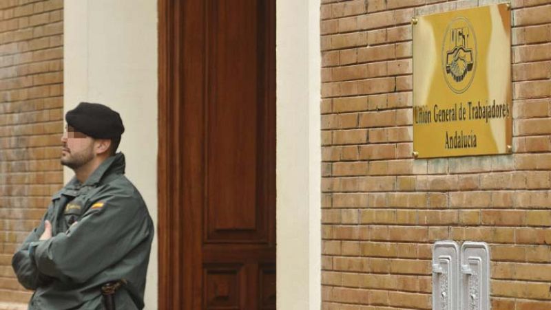 La Guardia Civil registra durante once horas la sede de UGT-Andalucía en Sevilla