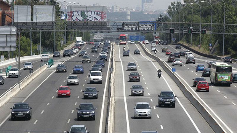 Tráfico pone en marcha este viernes el dispositivo especial en las carreteras por Navidad