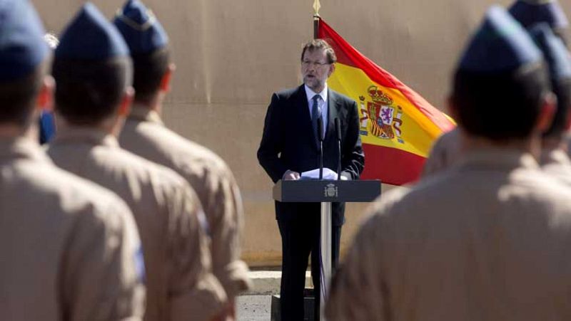 Rajoy, "orgulloso" de los militares españoles a los que ha visitado por sorpresa en Yibuti