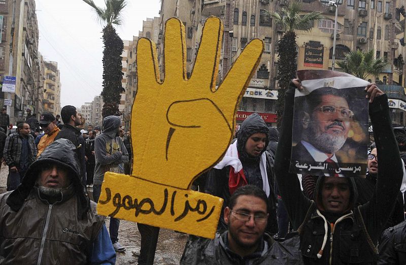 Alrededor de 450 presos islamistas de Egipto se declaran en huelga de hambre