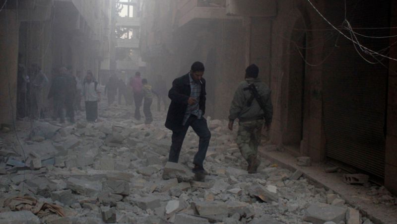 La oposición siria advierte de que no irá a Ginebra si siguen los bombardeos del régimen