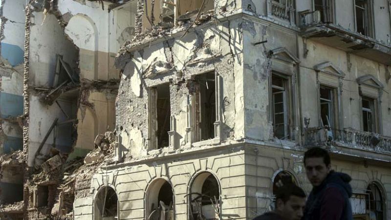 Al menos 14 muertos y un centenar de heridos en una explosión en el Delta del Nilo