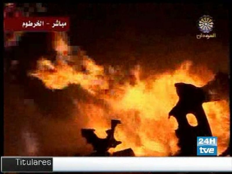 Mueren 30 personas en el incendio de un avión en Sudán tras su aterrizaje
