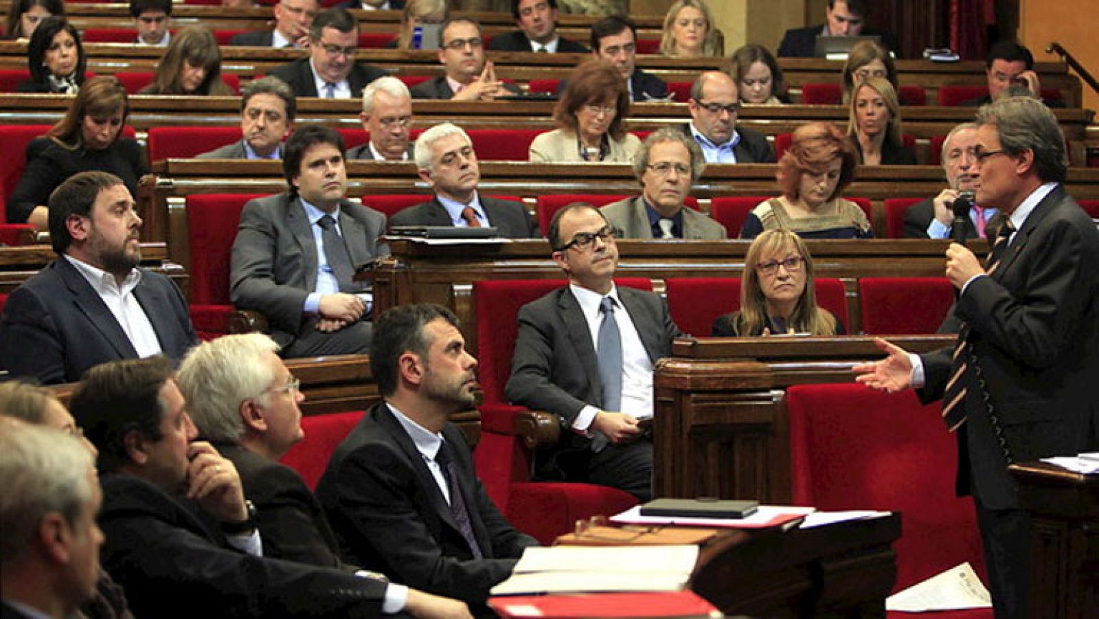 El discurso de fin de año de Mas suscita críticas entre los partidos catalanes