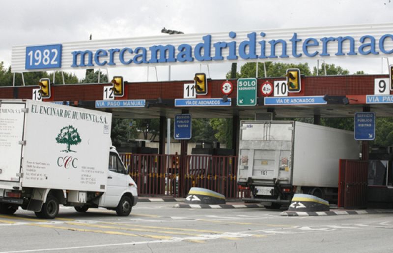 Faltan frutas, verduras y pescado en los mercados centrales por la huelga de transportes