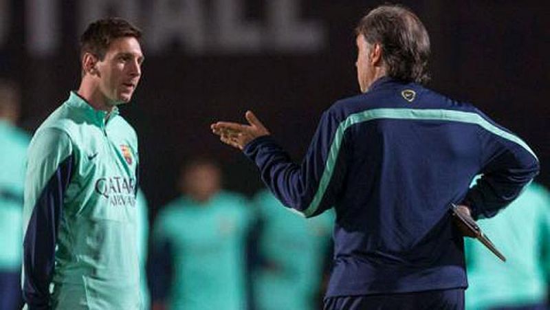 Martino: "Veo a Messi con mirada asesina"