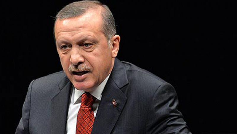 El Gobierno turco cesa a 350 policías por el caso de corrupción que acorrala a Erdogan