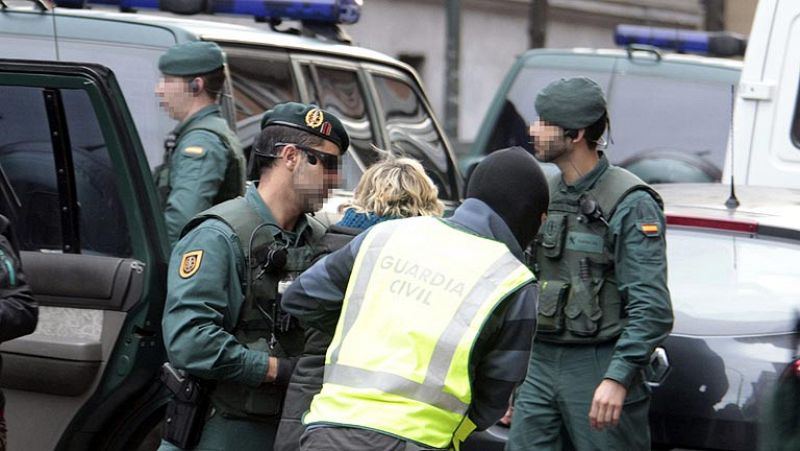 La Guardia Civil precinta el despacho del senador de EH Bildu Iñaki Goioaga