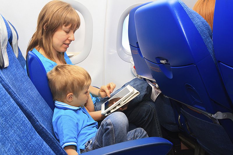 Ya está permitido usar dispositivos móviles en 'modo avión' en despegues y aterrizajes