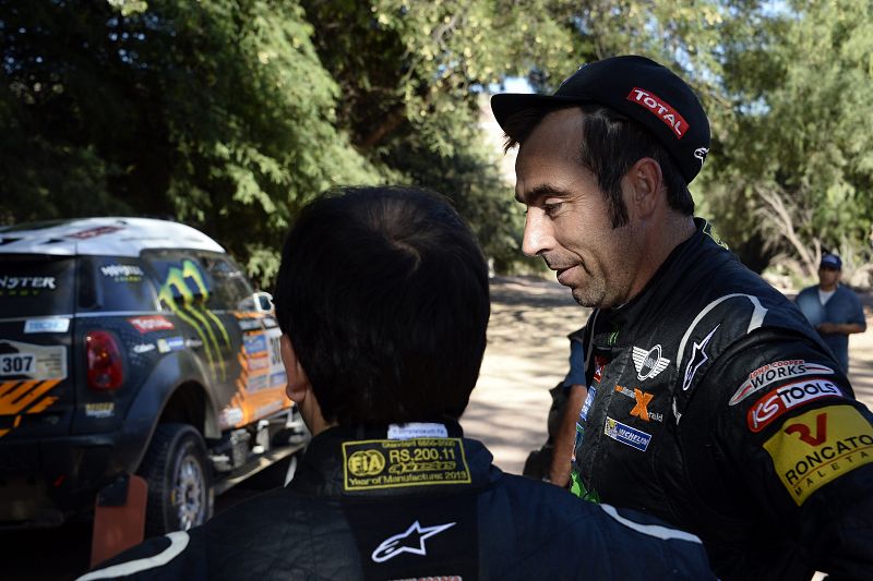 Nani Roma: "No me veo ganador de este Dakar, ni muchísimo menos"