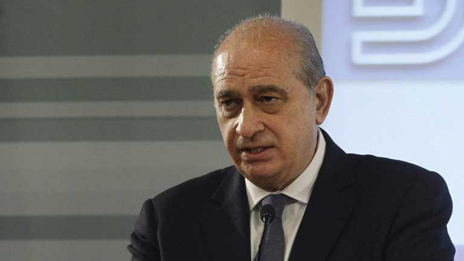 Fernández Díaz asegura que la política penitenciaria del Gobierno no va a cambiar