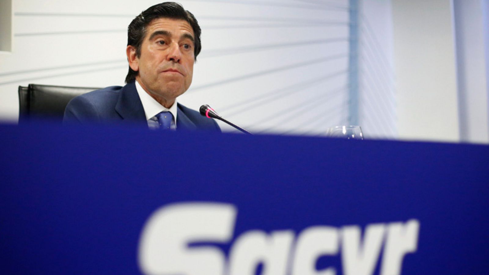 El presidente de Sacyr dice que las obras de ampliación del Canal de Panamá van a continuar | Ver