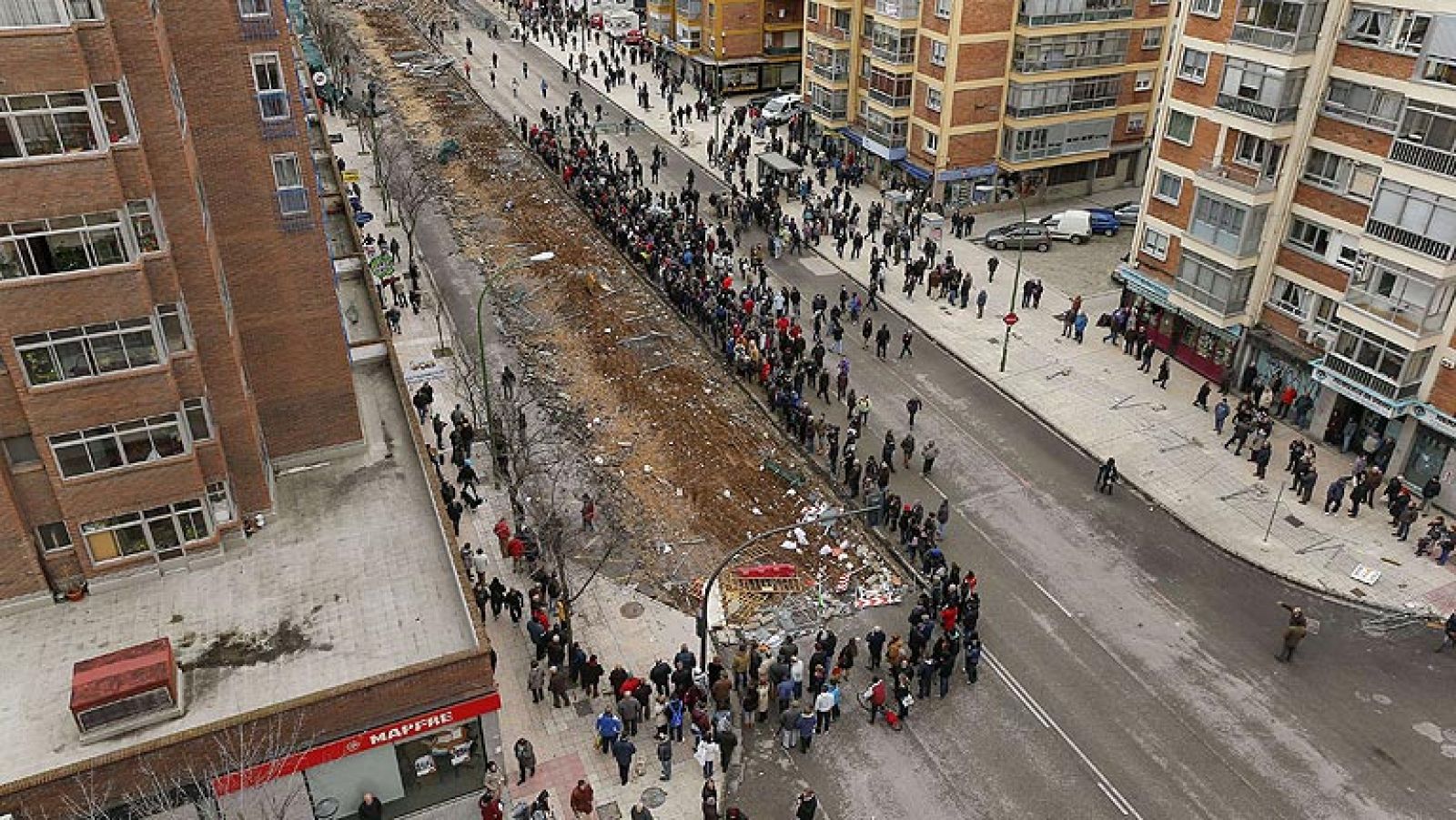 Los vecinos del barrio de Gamonal en Burgos convocan una huelga | Ver