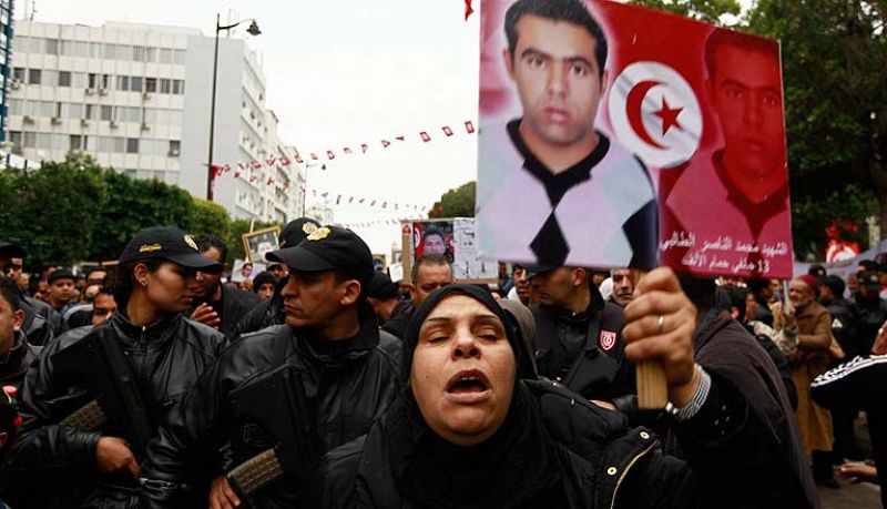 Egipto y Túnez votan sus Constituciones para volver a la senda de la transición