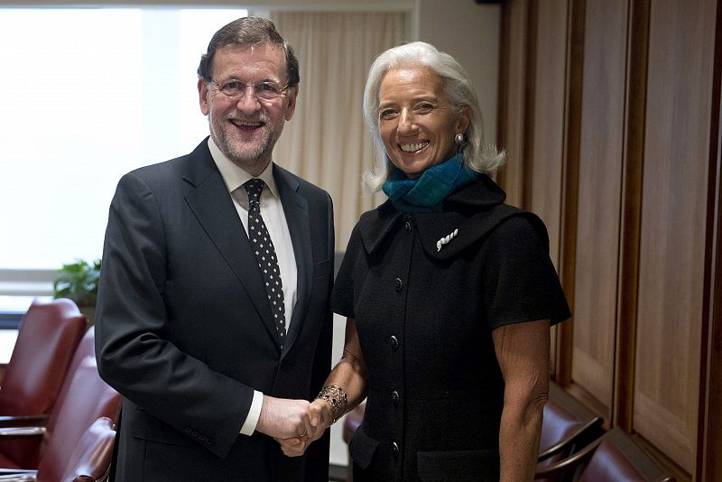 Lagarde felicita a Rajoy por su reforma laboral y de las pensiones
