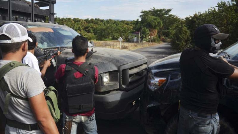 Al menos dos muertos en choques entre el Ejército y los grupos de autodefensa en Michoacán