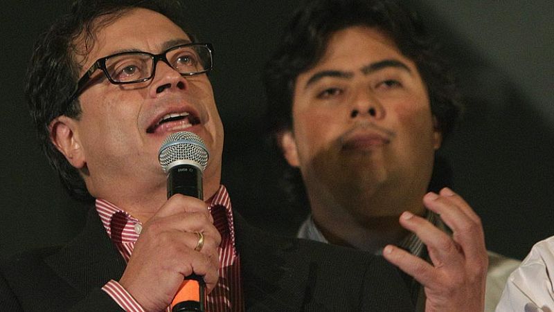 El alcalde de Bogotá llama a la movilización popular para evitar su destitución