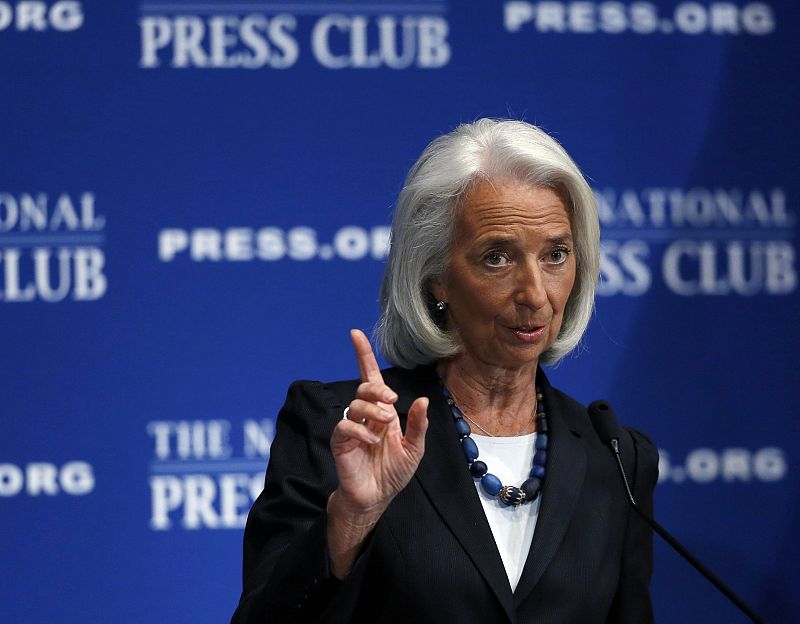 La directora del FMI advierte que el crecimiento mundial "está atascado a baja velocidad"
