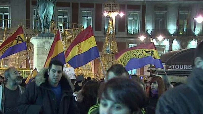 Varios cientos de personas se congregan en Sol en apoyo al barrio de Gamonal, en Burgos