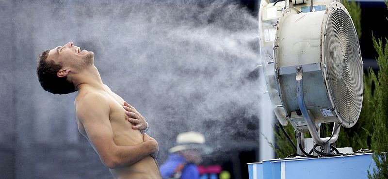 El intenso calor paraliza los partidos del Open de Australia durante cuatro horas