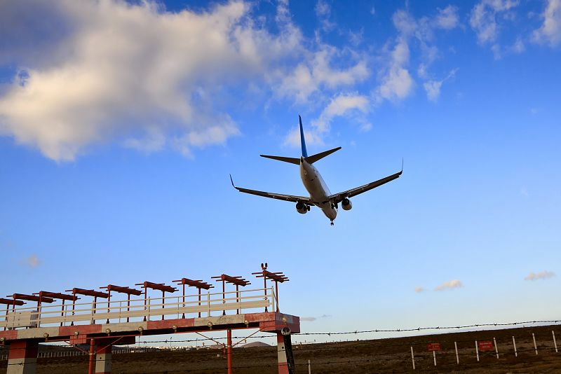 Las 'low cost' acapararon más de la mitad del tráfico aéreo internacional en España en 2013