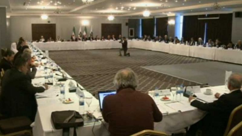 La Coalición Nacional Siria decide acudir a la conferencia de Ginebra II