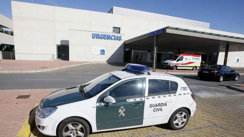 Una mujer suiza mata presuntamente a su bebé en Torrevieja tras ser detenida por llevárselo