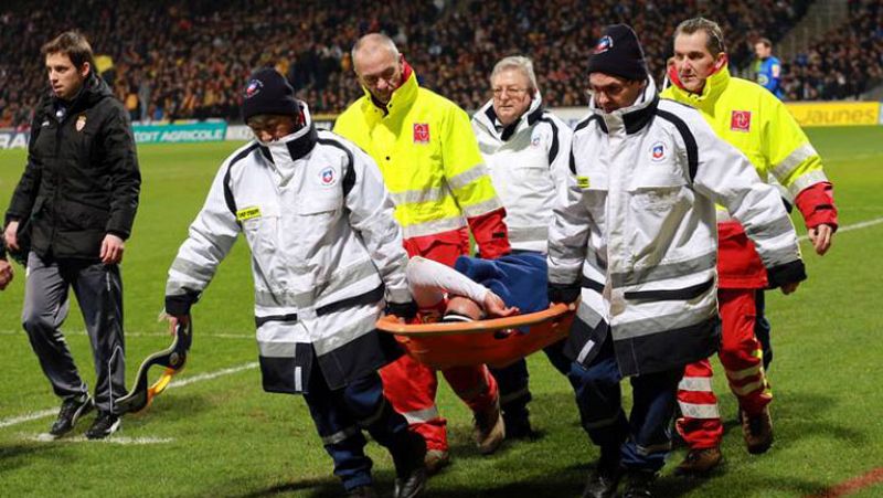 Falcao sufre una grave lesión de rodilla y podría perderse el Mundial