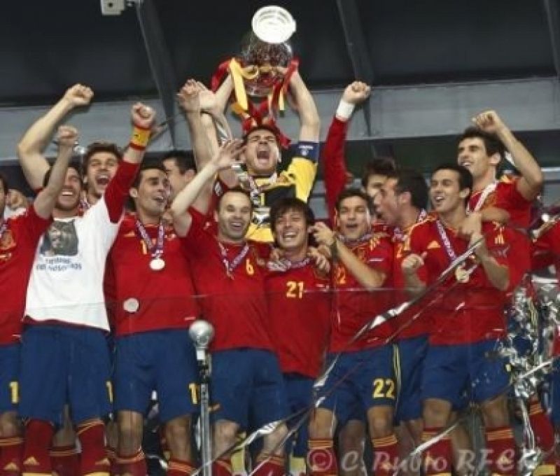 España va encuadrada en el bombo 1 de la Eurocopa y evitará a Gibraltar