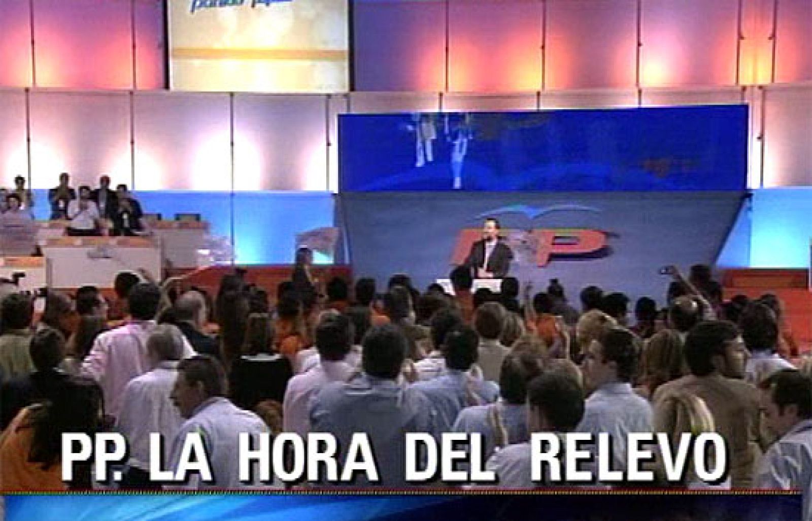 El PP analiza la derrota en el Congreso de 2004