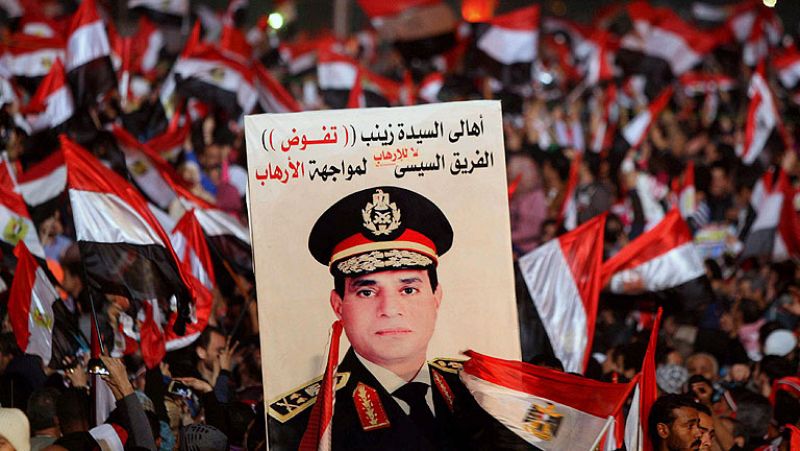 El Ejército egipcio permite a Al Sisi presentarse a las elecciones presidenciales