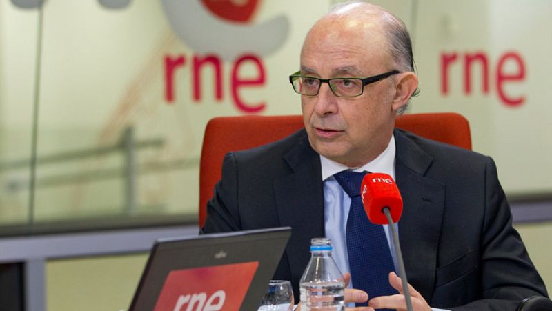 Montoro avanza un IRPF "totalmente nuevo" y dice que los ciudadanos notarán su bajada en 2015
