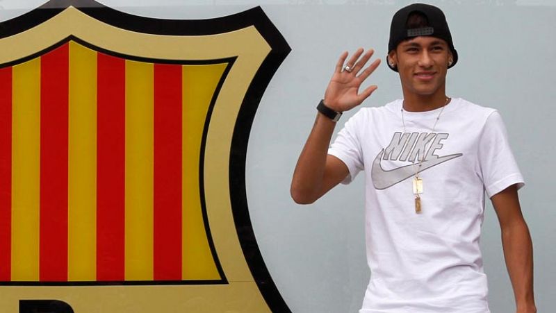 El padre de Neymar confirma que cobró 10 millones de euros del Barcelona en 2011