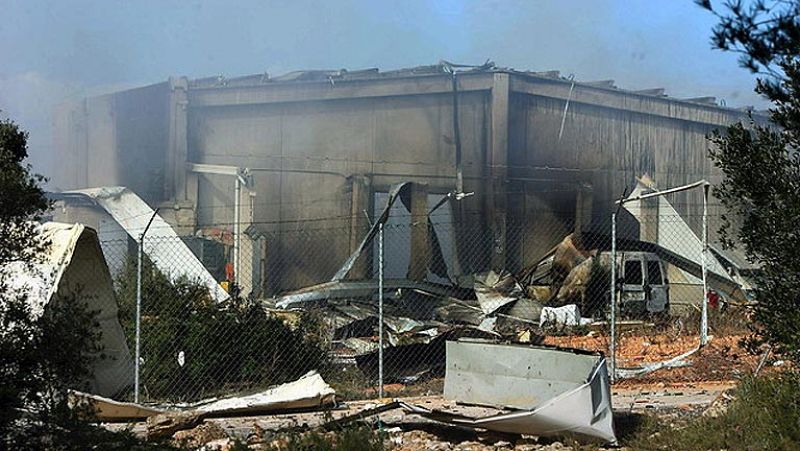 Un herido leve en la explosión en un almacén de pirotecnia en Tarragona