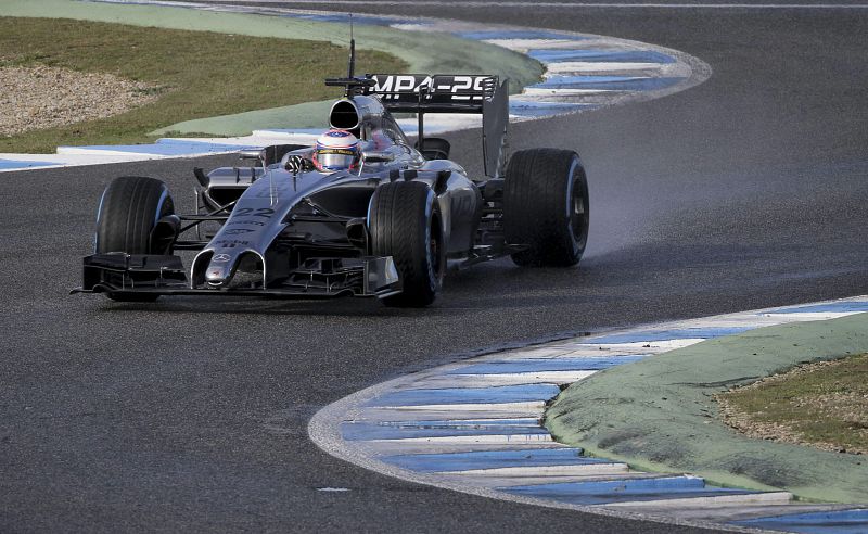 Button lidera y Vettel acaba último en la segunda jornada de Jerez