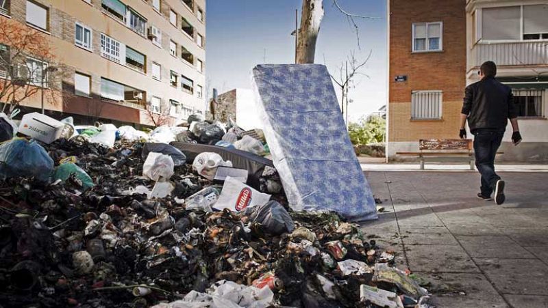 Más protestas en Alcorcón contra la privatización de la limpieza viaria tras los disturbios