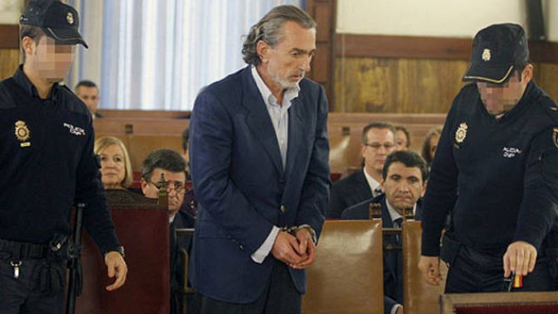 La Policía señala que la Gürtel regaló a cargos del PP viajes de lujo, televisiones, habanos y móviles