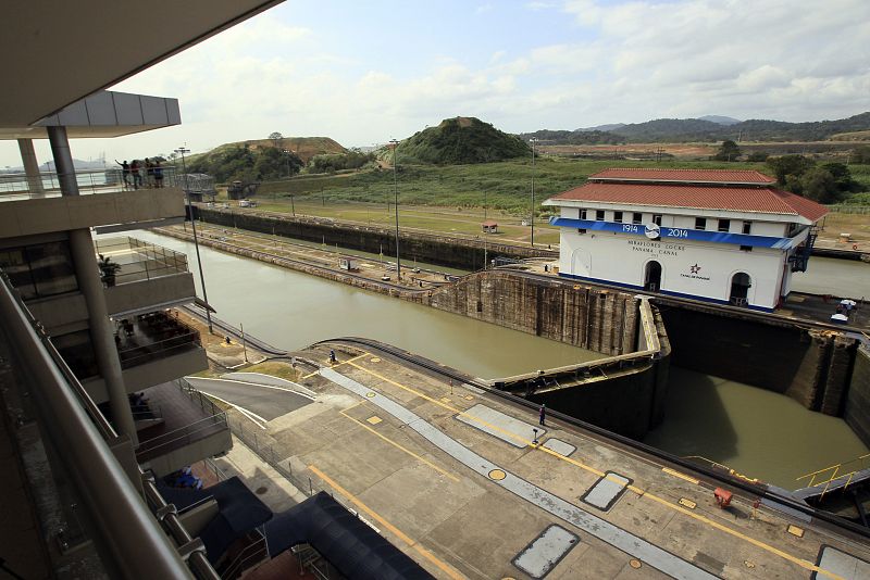 El embajador de Panamá ve una "ventana de oportunidad" para negociar sobre el Canal
