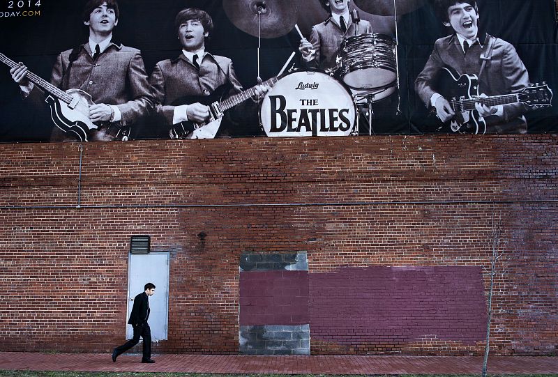 Estados Unidos celebra 50 años de romance con "The Beatles"